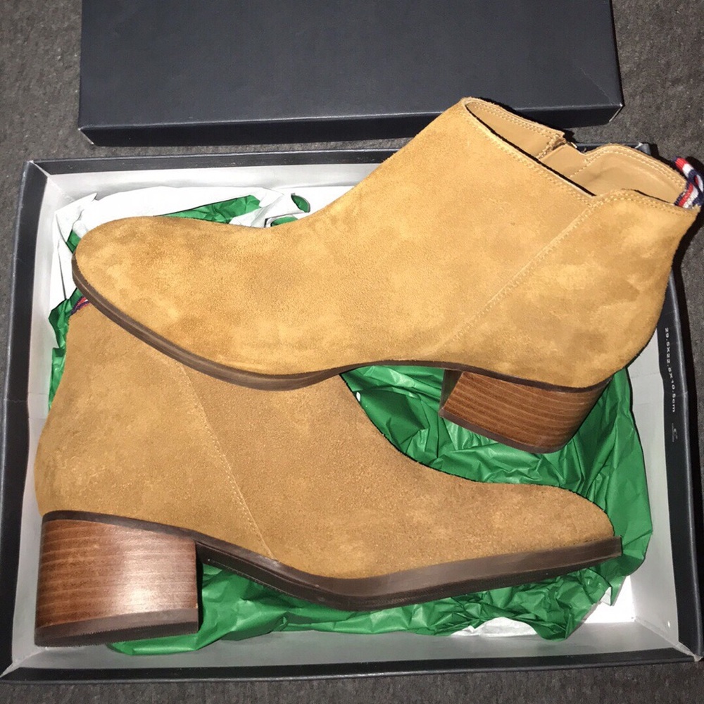 Tommy Hilfiger shoes